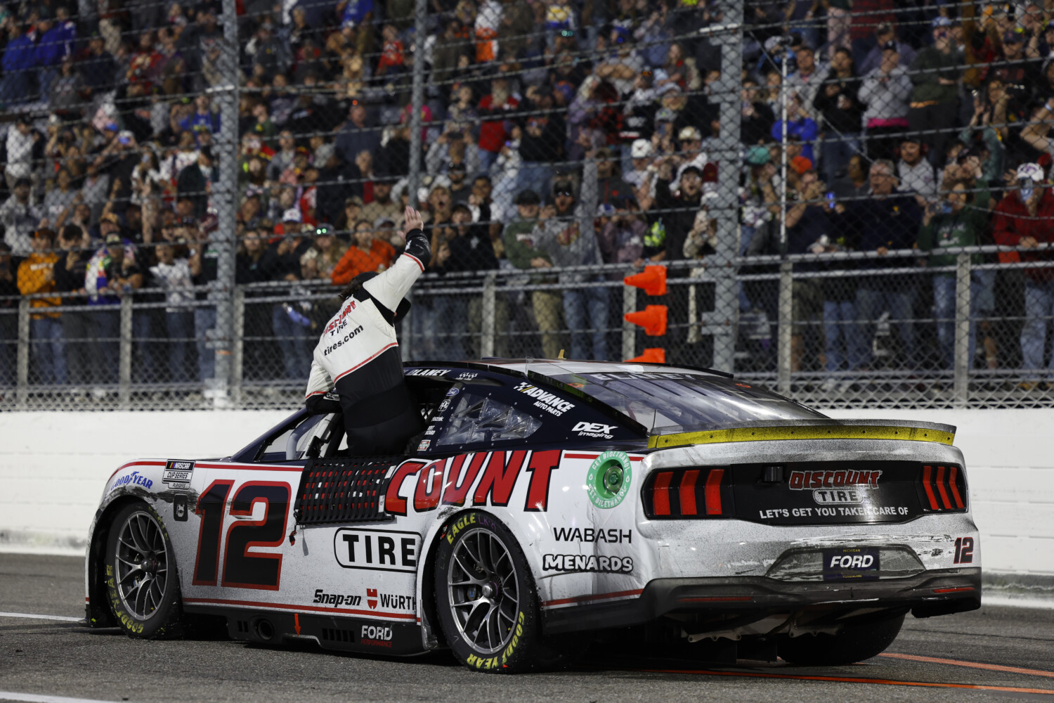 Blaney Gets Second Straight Walk-Off Win at Martinsville